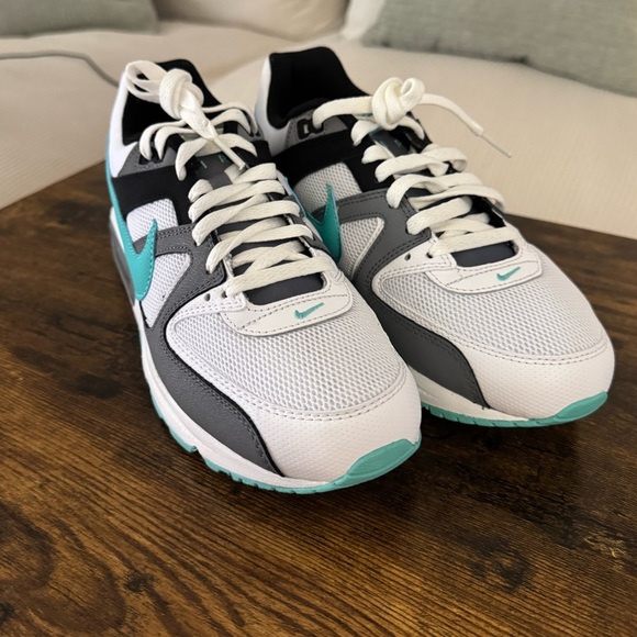 Nike Air Max Command Men’s 8 White Aurora Green Sneakers 629993-110 NEW - Picture 2 of 7